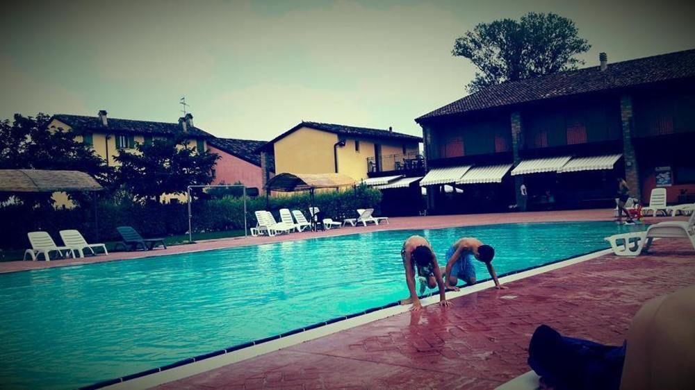 Agriturismo Cascina Boschi Lägenhet Volta Mantovana Exteriör bild