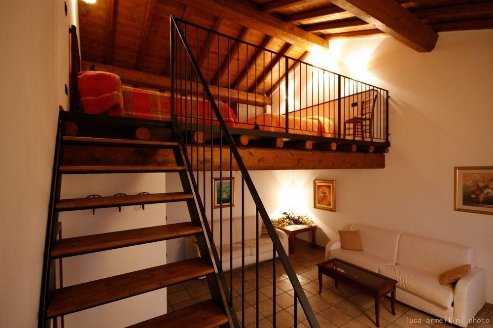 Agriturismo Cascina Boschi Lägenhet Volta Mantovana Exteriör bild
