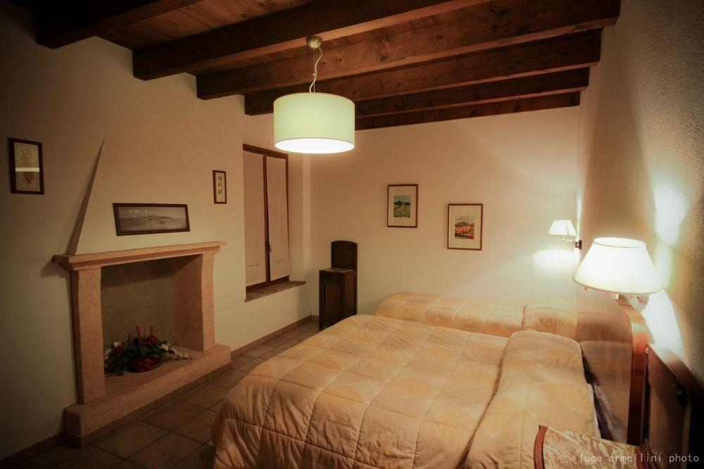 Agriturismo Cascina Boschi Lägenhet Volta Mantovana Exteriör bild